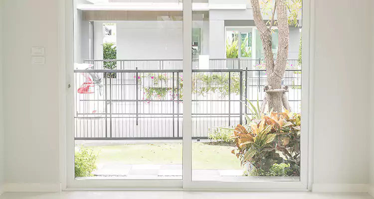 Balcony Screen Door Repair in University, FL