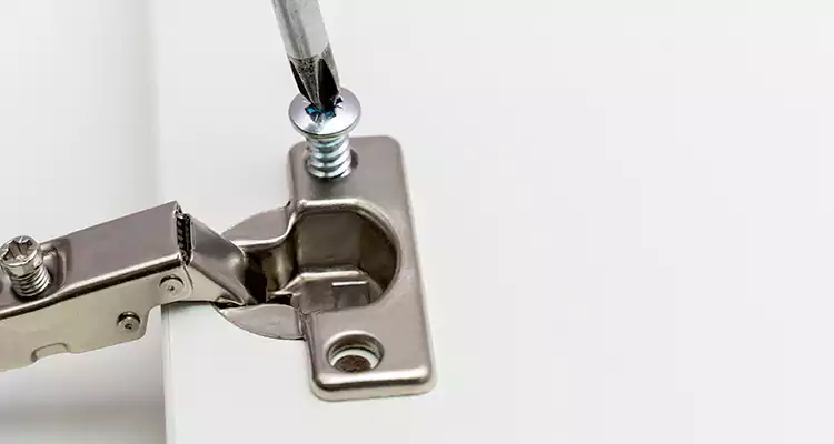 Screen Door Hinge Repair in University, FL