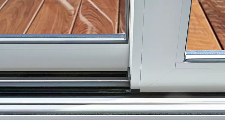 Patio Doors Leaking Water Issue Repair Services in University, FL