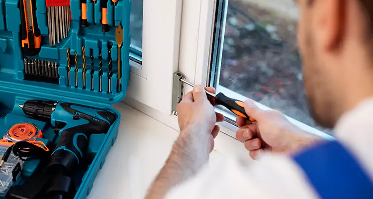 Mirrored Sliding Doors Replacement Expert in University, FL
